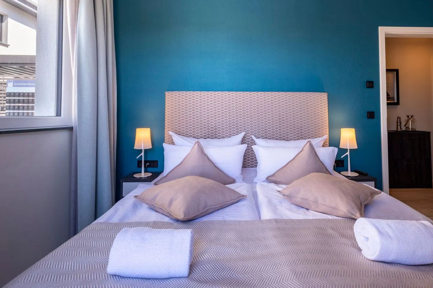 Seestern Wustrow - Ferienwohnung Seestern Wustrow Schlafzimmer mit Boxspringbett