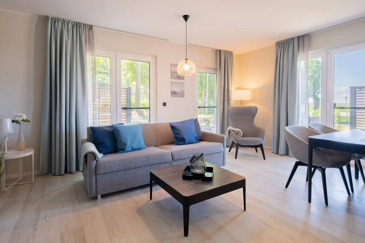 Seestern Wustrow - Ferienwohnung Seestern Wustrow offenes Wohnzimmer