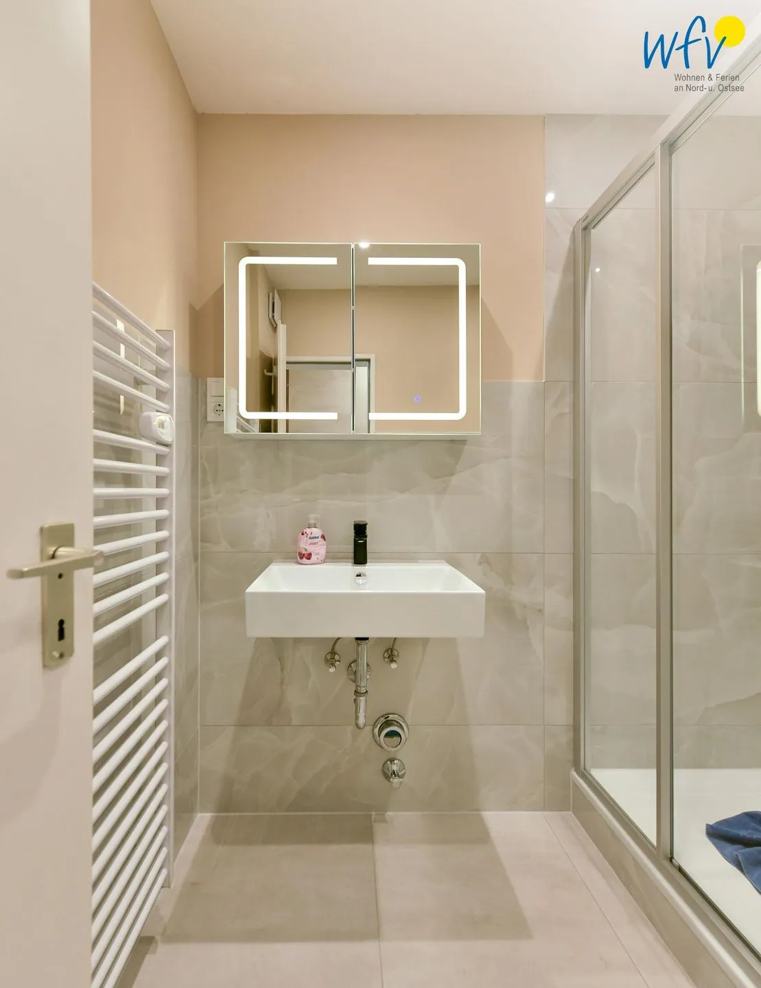 Haus Nautica Ferienwohnung 112 Wangerooge - Badezimmer