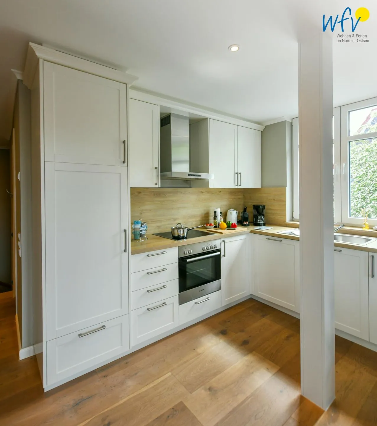 Ferienhaus Charlotte 48 Ferienwohnung große Charlotte Wangerooge - Küche / Küchenzeile