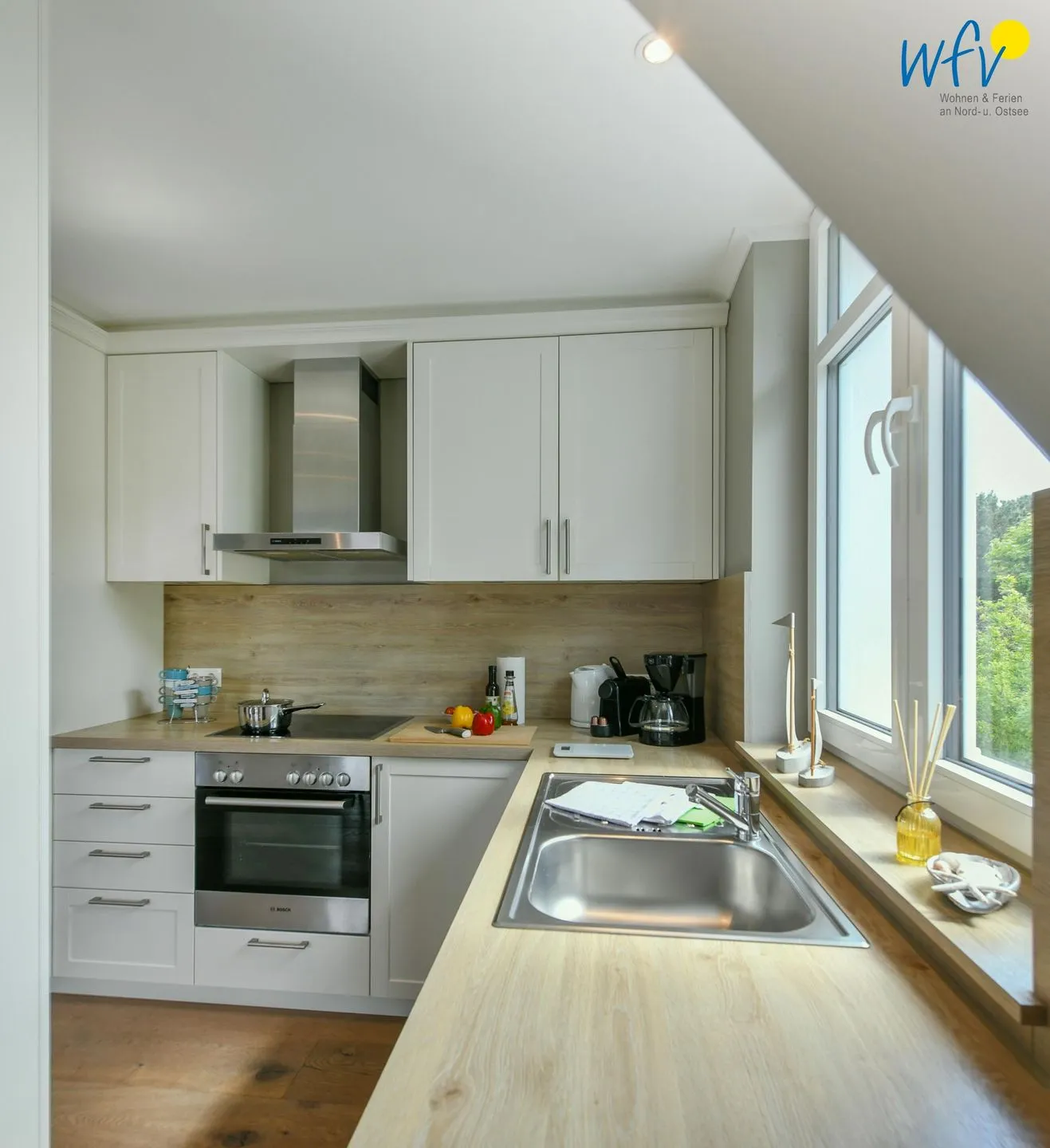 Ferienhaus Charlotte 48 Ferienwohnung große Charlotte Wangerooge - Küche / Küchenzeile