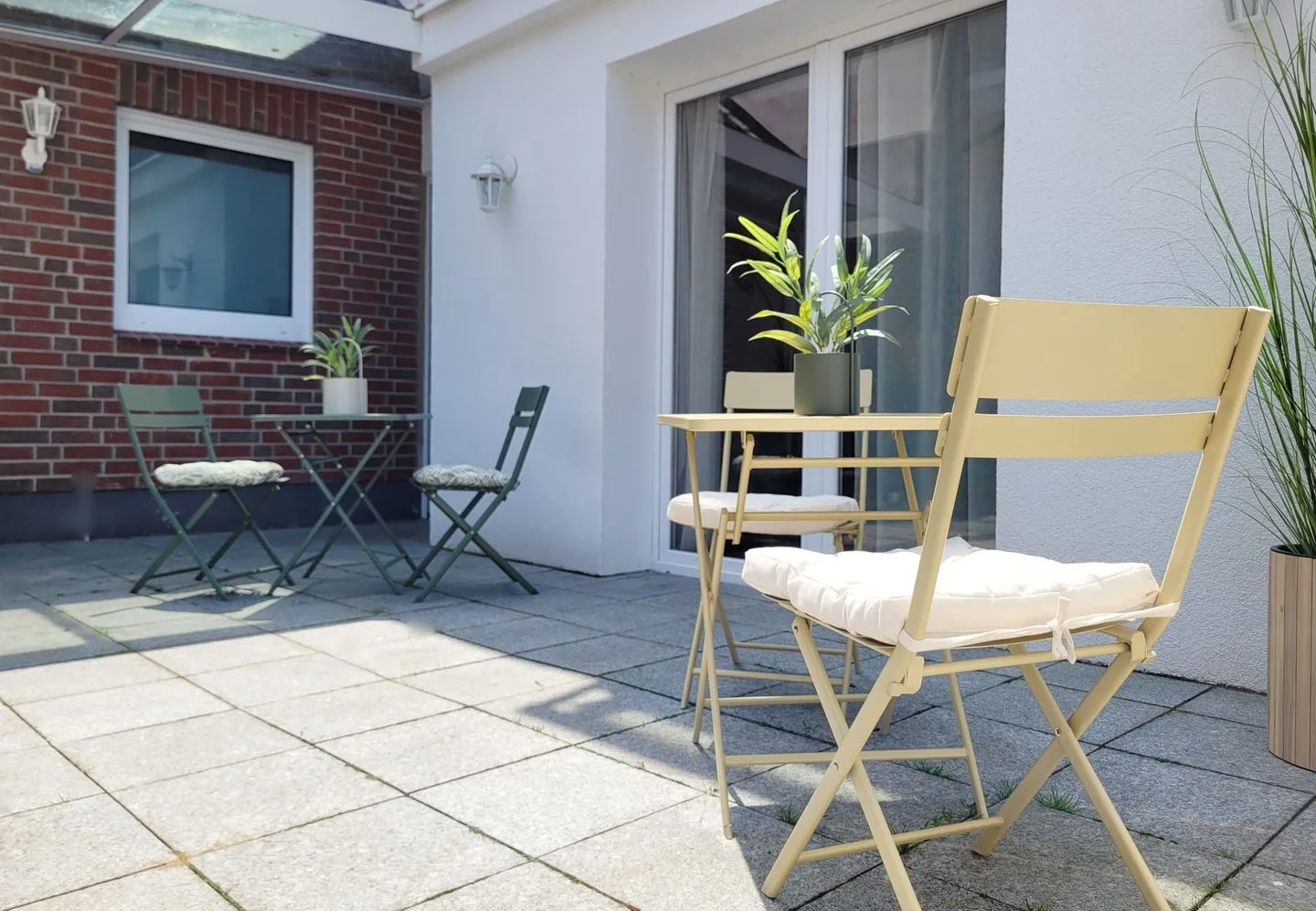 Moderner Ankerplatz mit Terrasse direkt am Hafen "Momentic" Neustadt in Holstein - Assenbereich