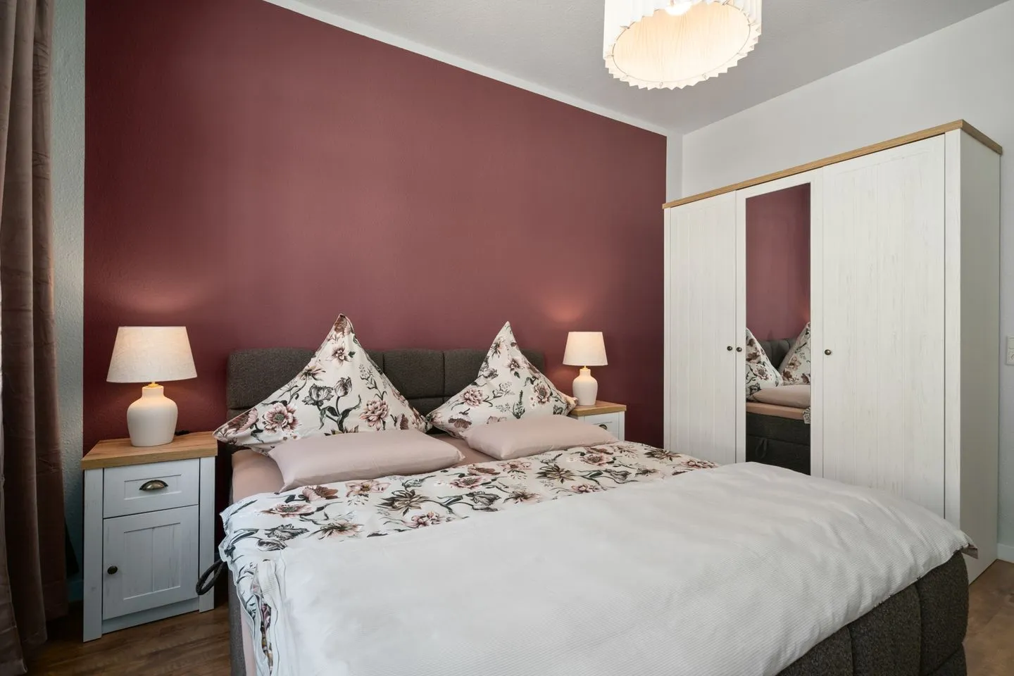 Müritzloge Waren (Müritz) - Ferienwohnung Müritzloge Waren Schlafzimmer