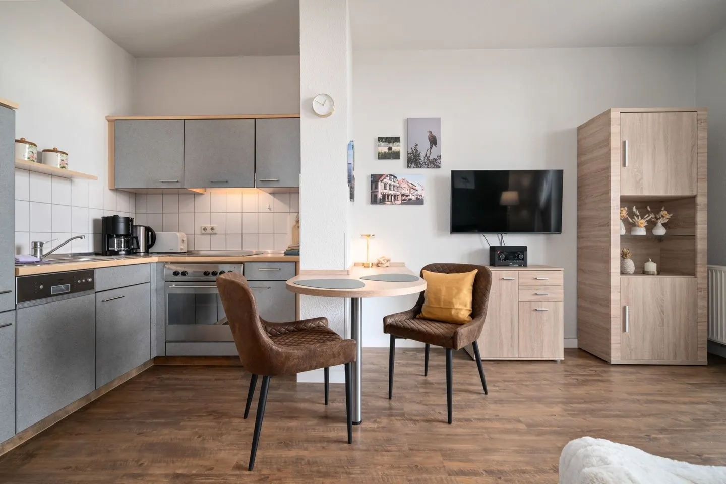 Müritzloge Waren (Müritz) - Ferienwohnung Müritzloge Waren mit offener Küche