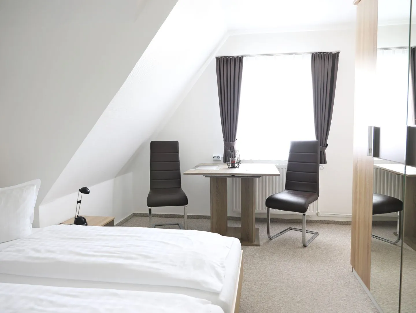 Friesische Str. 58 - DG Westerland - Schlafzimmer