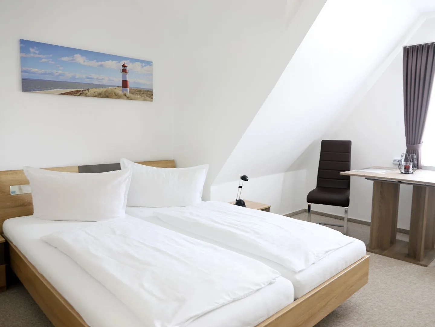 Friesische Str. 58 - DG Westerland - Schlafzimmer