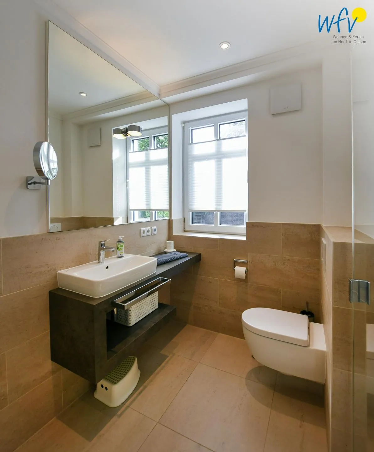 Ferienhaus Charlotte 48 Ferienwohnung kleine Charlotte Wangerooge - Badezimmer