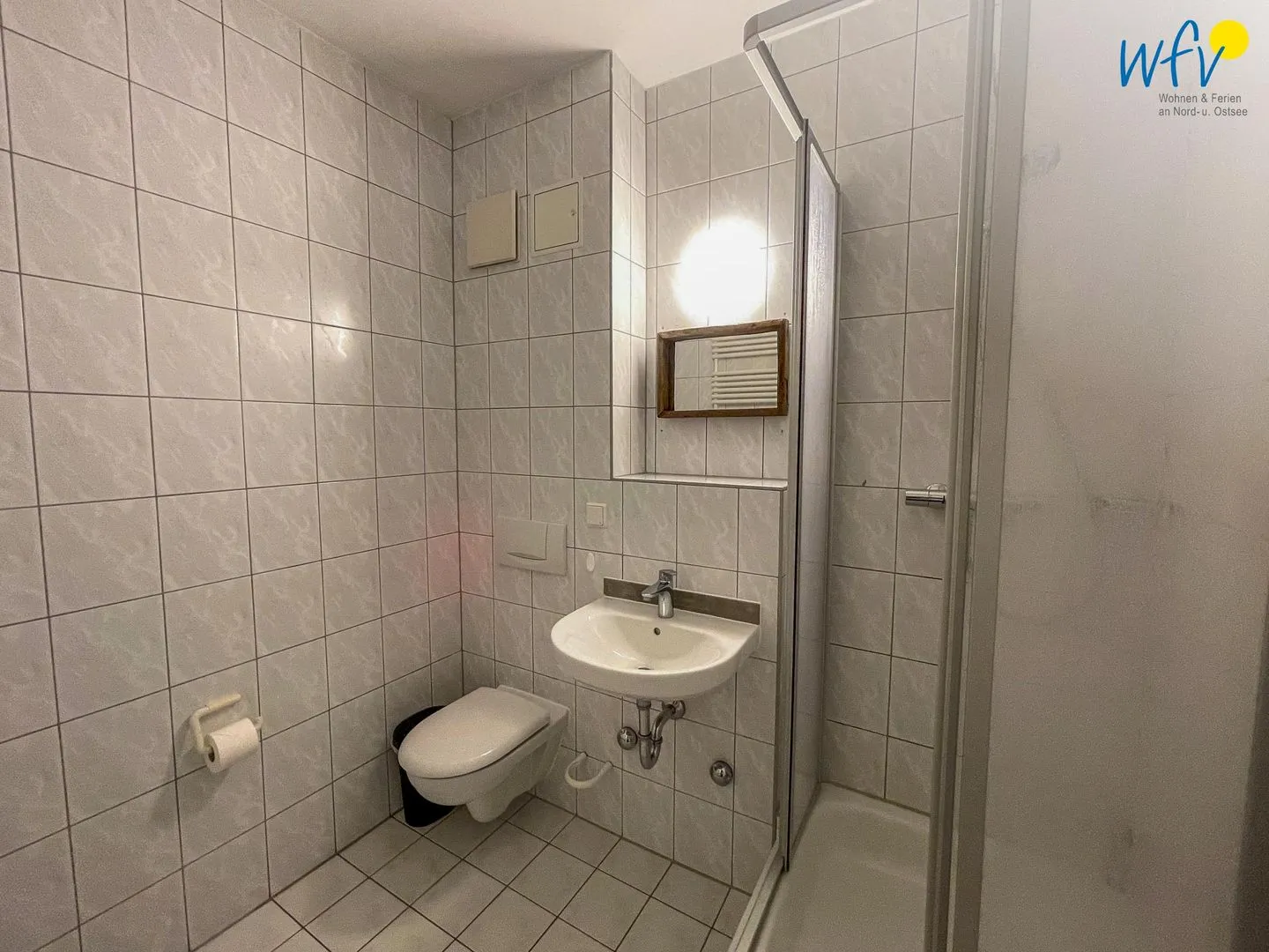 Ferienhaus am Gutspark Dranske Ferienwohnung Sonnengruß Rügen - Dranske - Badezimmer