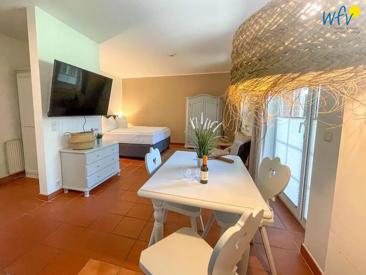 Ferienhaus am Gutspark Dranske Ferienwohnung Sonnengruß Rügen - Dranske - Wohnzimmer