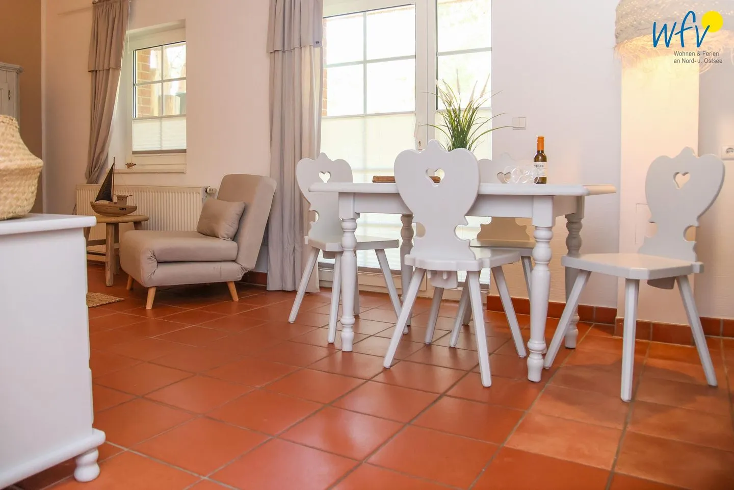 Ferienhaus am Gutspark Dranske Ferienwohnung Sonnengruß Rügen - Dranske - Wohnzimmer