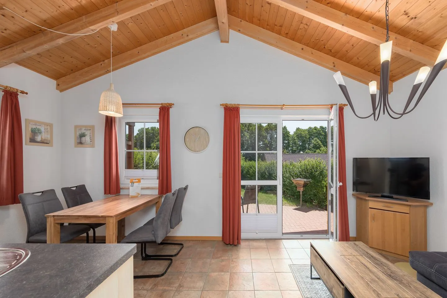 Sonnenschein Jabel - Ferienhaus Sonnenschein in Jabel offener Wohnbereich mit Esstisch