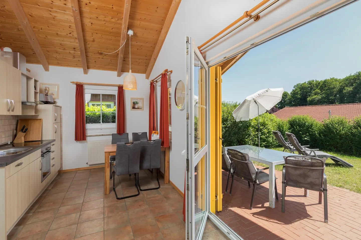 Sonnenschein Jabel - Ferienhaus Sonnenschein in Jabel Wohnzimmer mit Terrassen Zugang