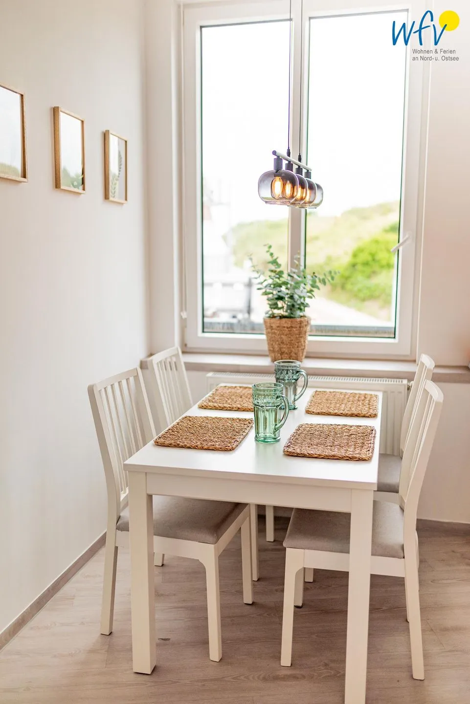 Haus Hummer Köbes Ferienwohnung Paul Juist - Esszimmer