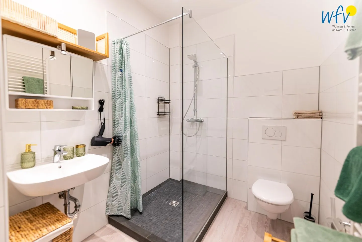 Haus Hummer Köbes Ferienwohnung Paul Juist - Badezimmer