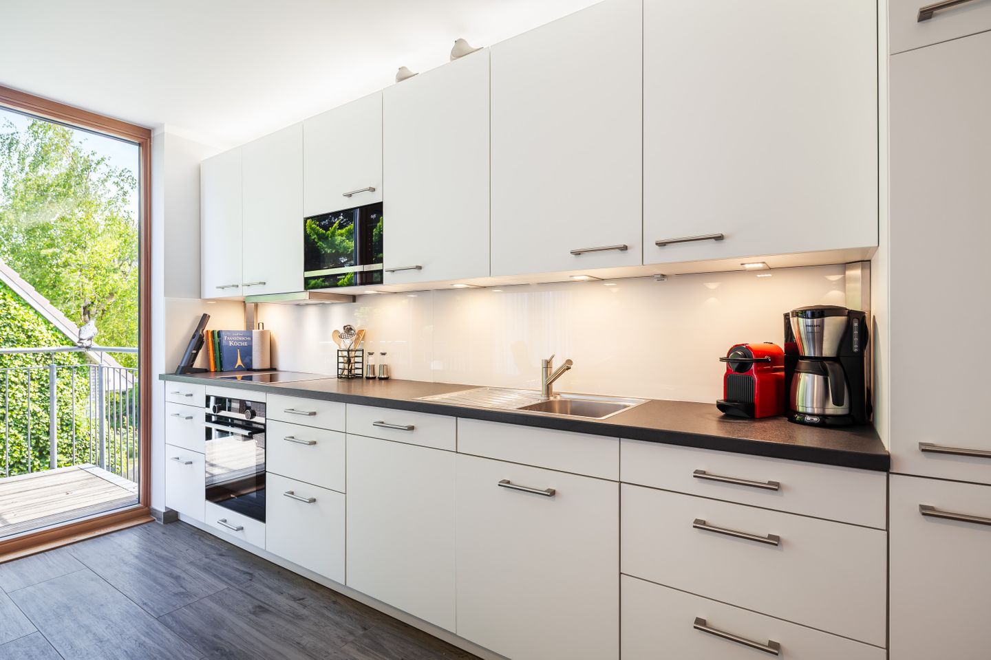 Deichhausener Str. 2, Wohnung Senator, 1.OG, Küchenzeile
