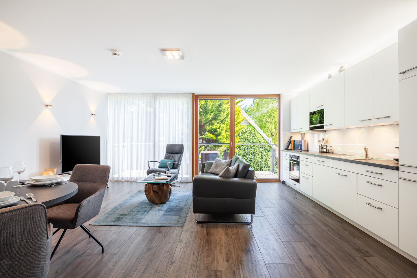 Deichhausener Str. 2, Wohnung Senator, 1.OG, offene Küche