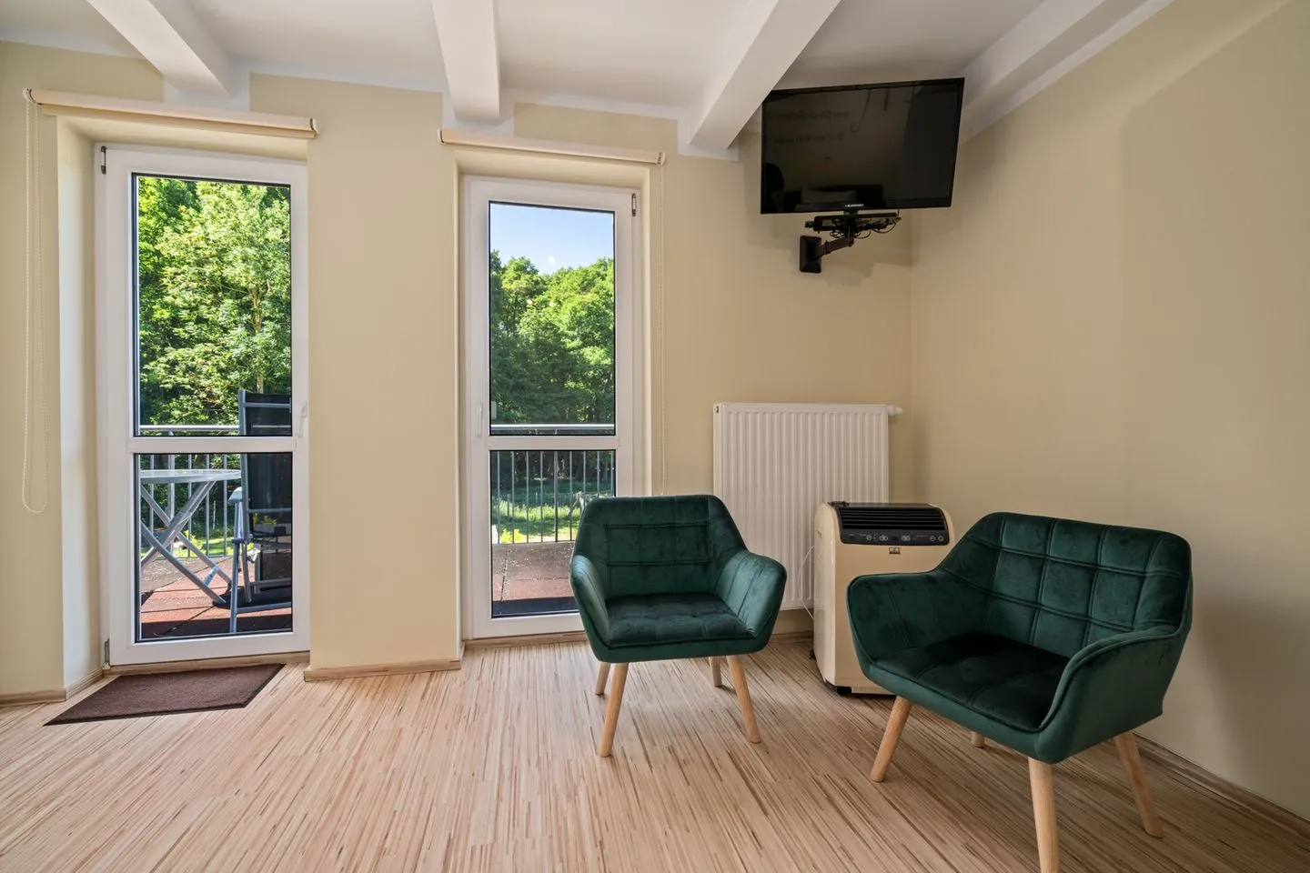 Träumerei Alt-Schwerin - Einfamilienhaus Träumerei Alt Schwerin Schlafzimmer 2 mit Balkon