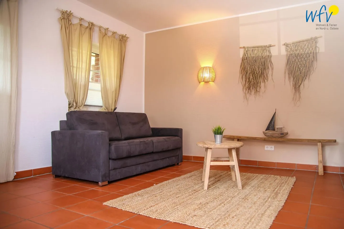Ferienhaus am Gutspark Dranske Ferienwohnung Sonnenmeer Rügen - Dranske - Wohnzimmer