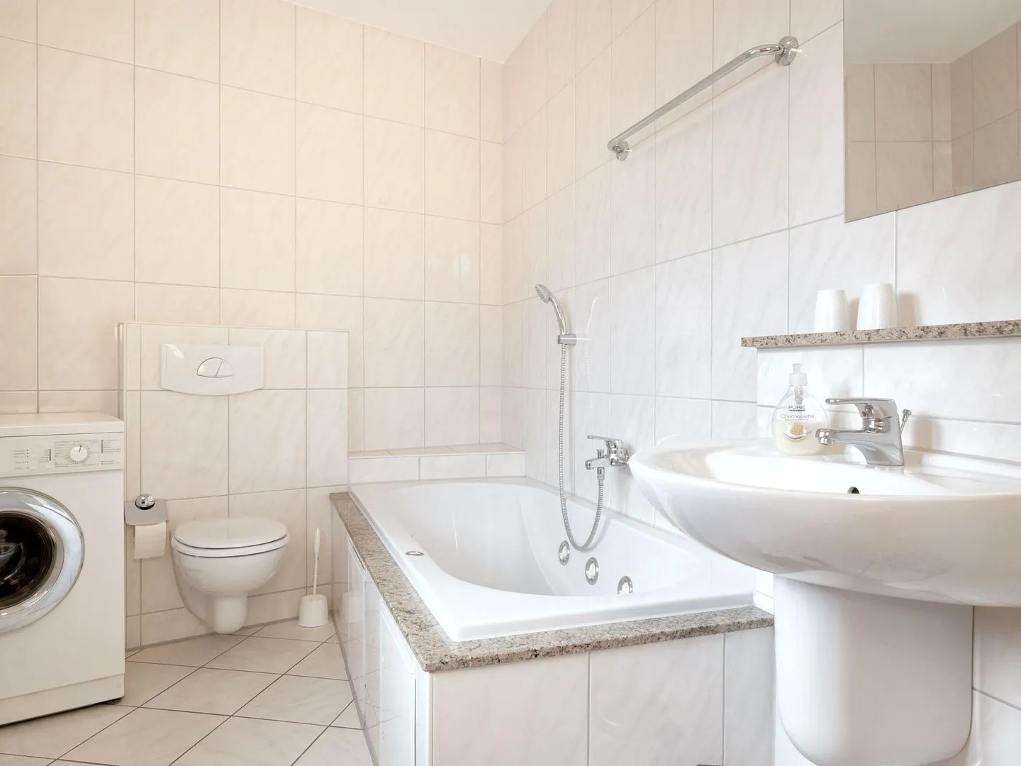 Haus Sybille Kaltenhof - Badezimmer