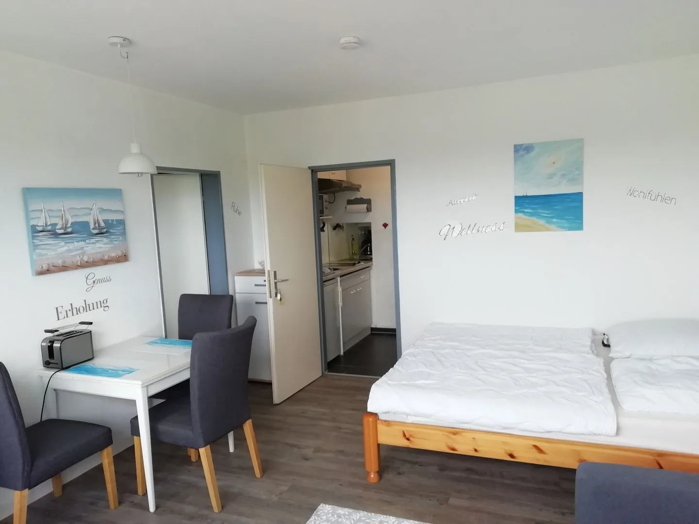 Auszeit am Yachthafen Südstrand -