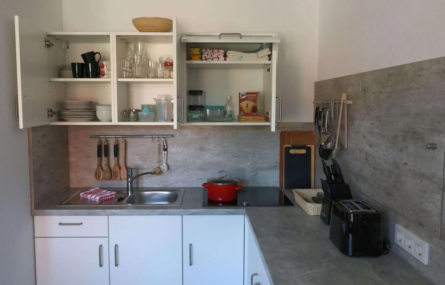Ferienwohnung Zur Sonne Thüringer Wald - Sehr gut ausgestattete Küche