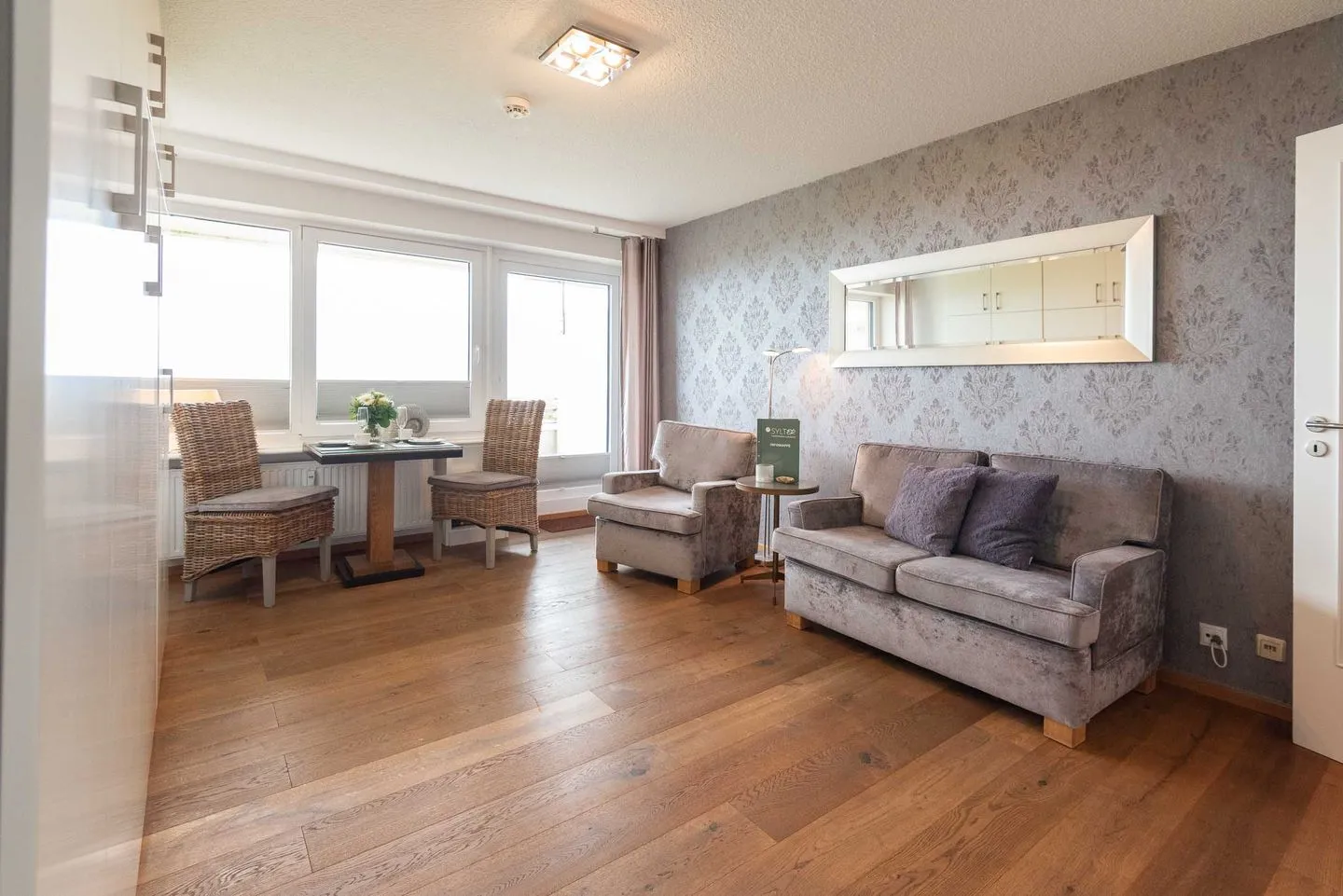 Dünenhof zum Kronprinzen, App. 59 Wenningstedt - Wohnzimmer