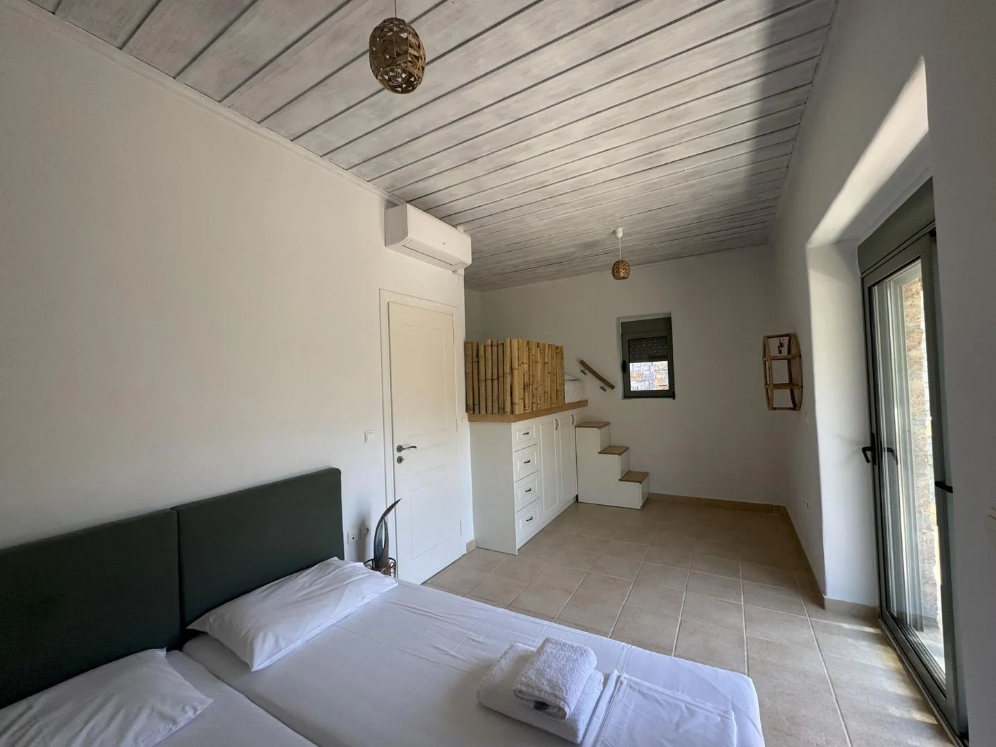 Nanita Stone House Poulithra - Schlafzimmer