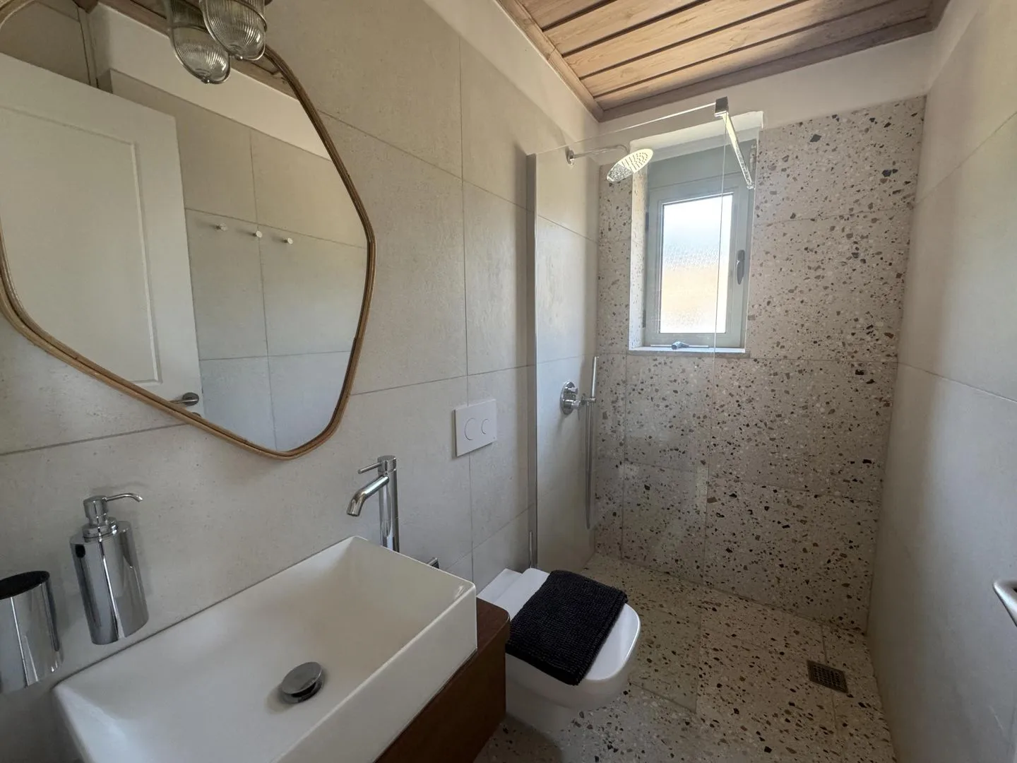 Nanita Stone House Poulithra - Badezimmer