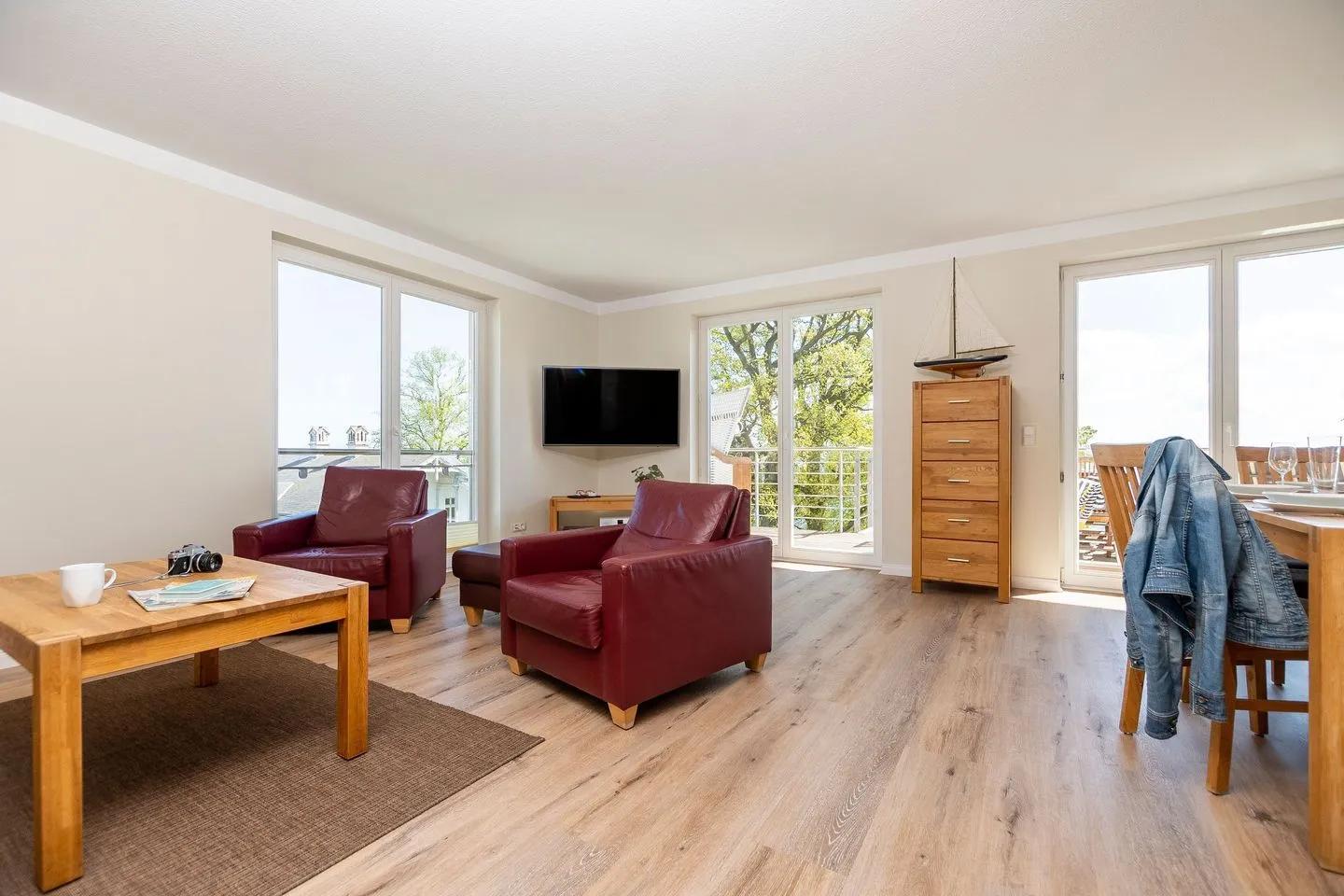 FeWo Seeadler - Sauna, Meerblick, Dachgeschoss Sassnitz - Wohnzimmer