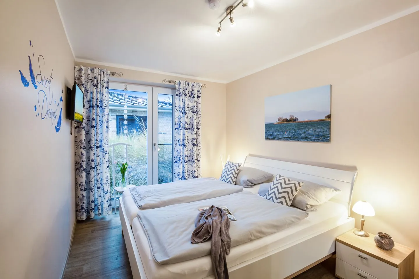 Wellnesshaus Strandläufer Fehmarn - Schlafzimmer