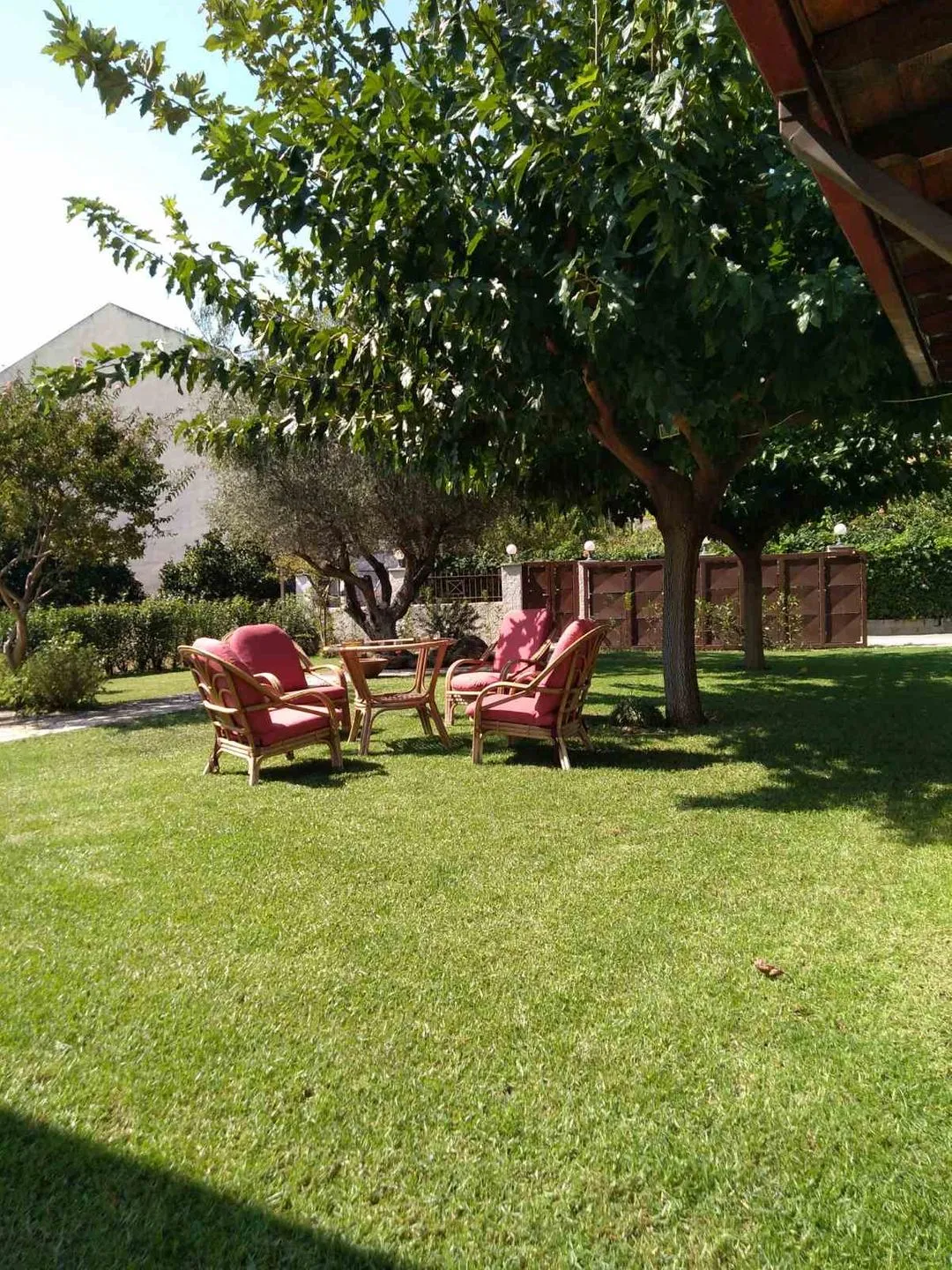 Spiti Loggos Selianitika - Garten