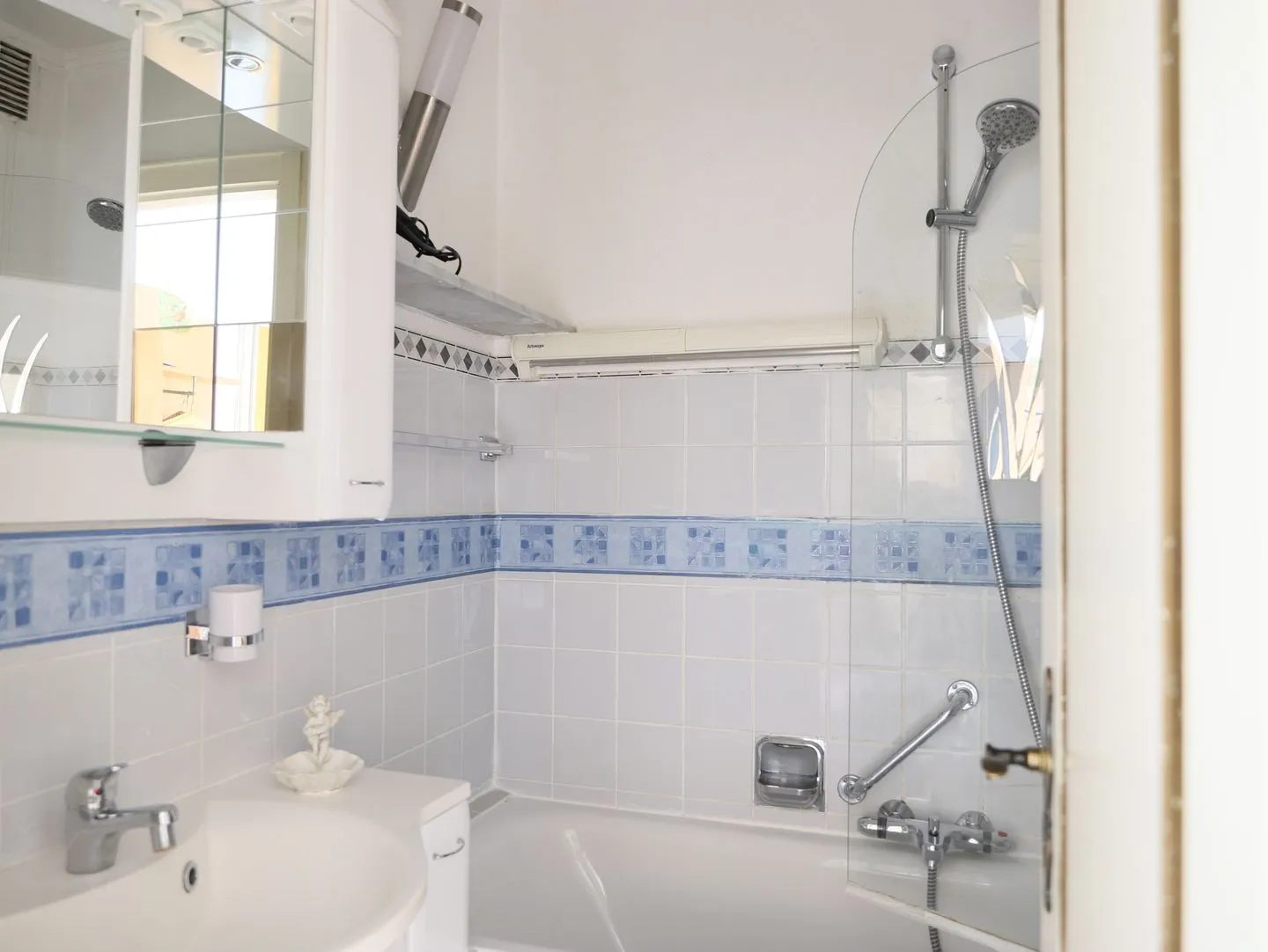 Kjeirstr. 19-21, Whg. 16 Westerland - Badezimmer