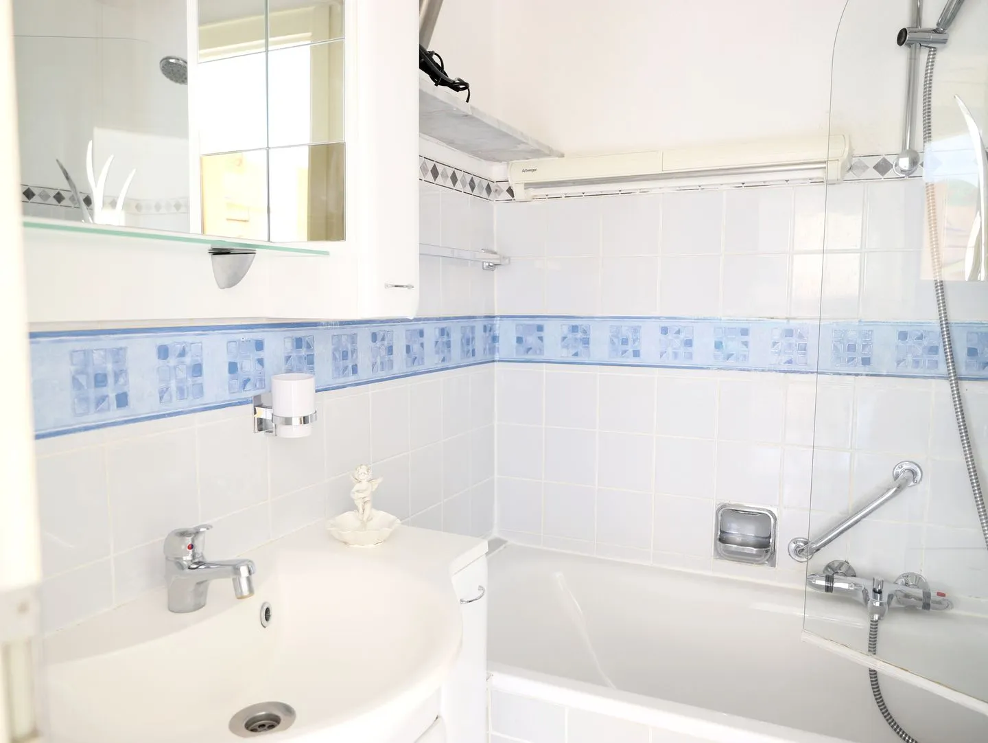 Kjeirstr. 19-21, Whg. 16 Westerland - Badezimmer