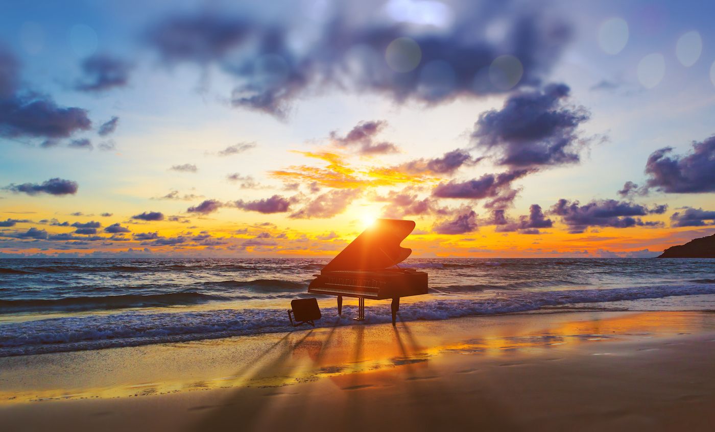 Klavier am Meer - Ostsee auf dem Darß - im Abendrot