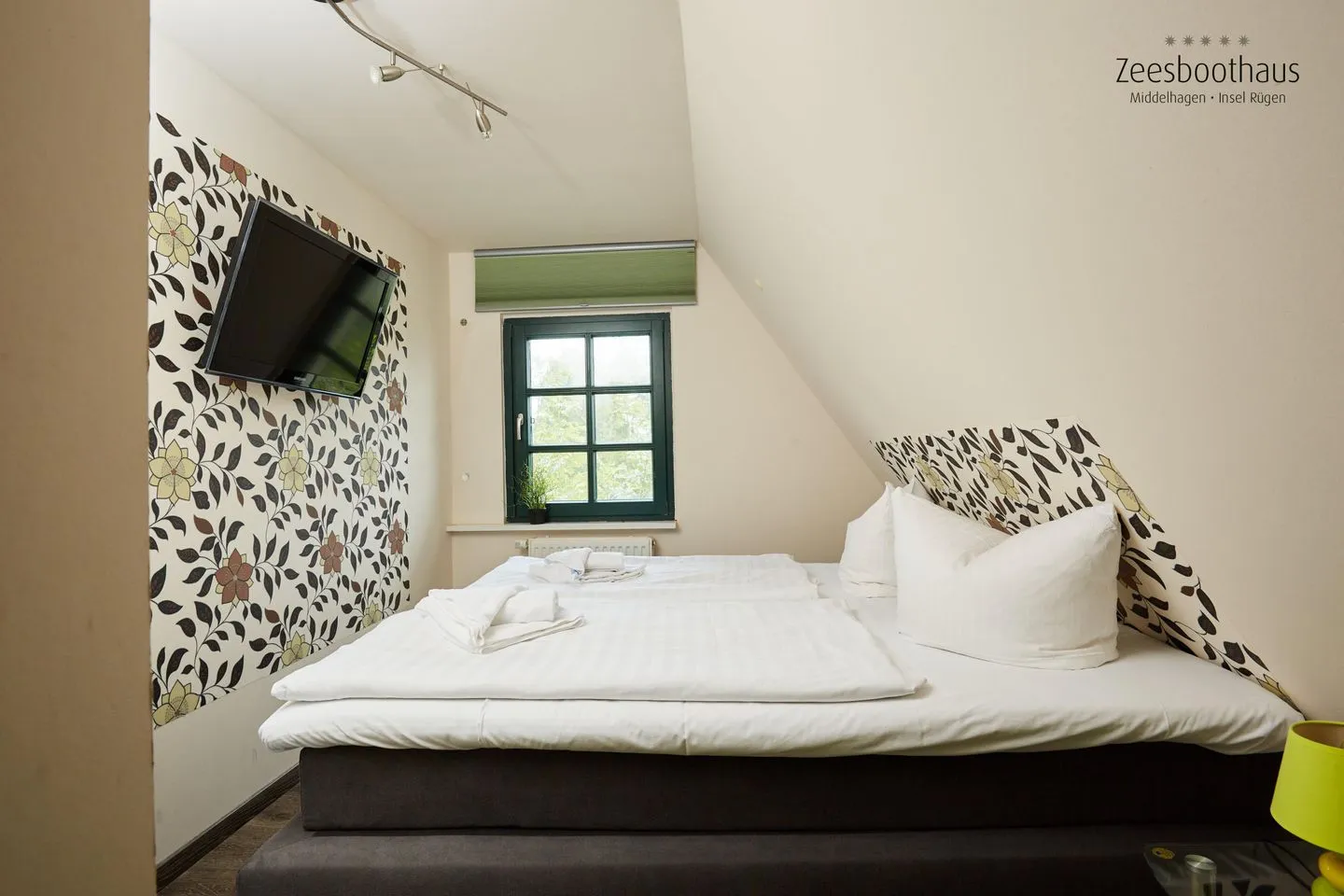 Wohnung 3 (Zeesboothaus) Middelhagen - Schlafzimmer