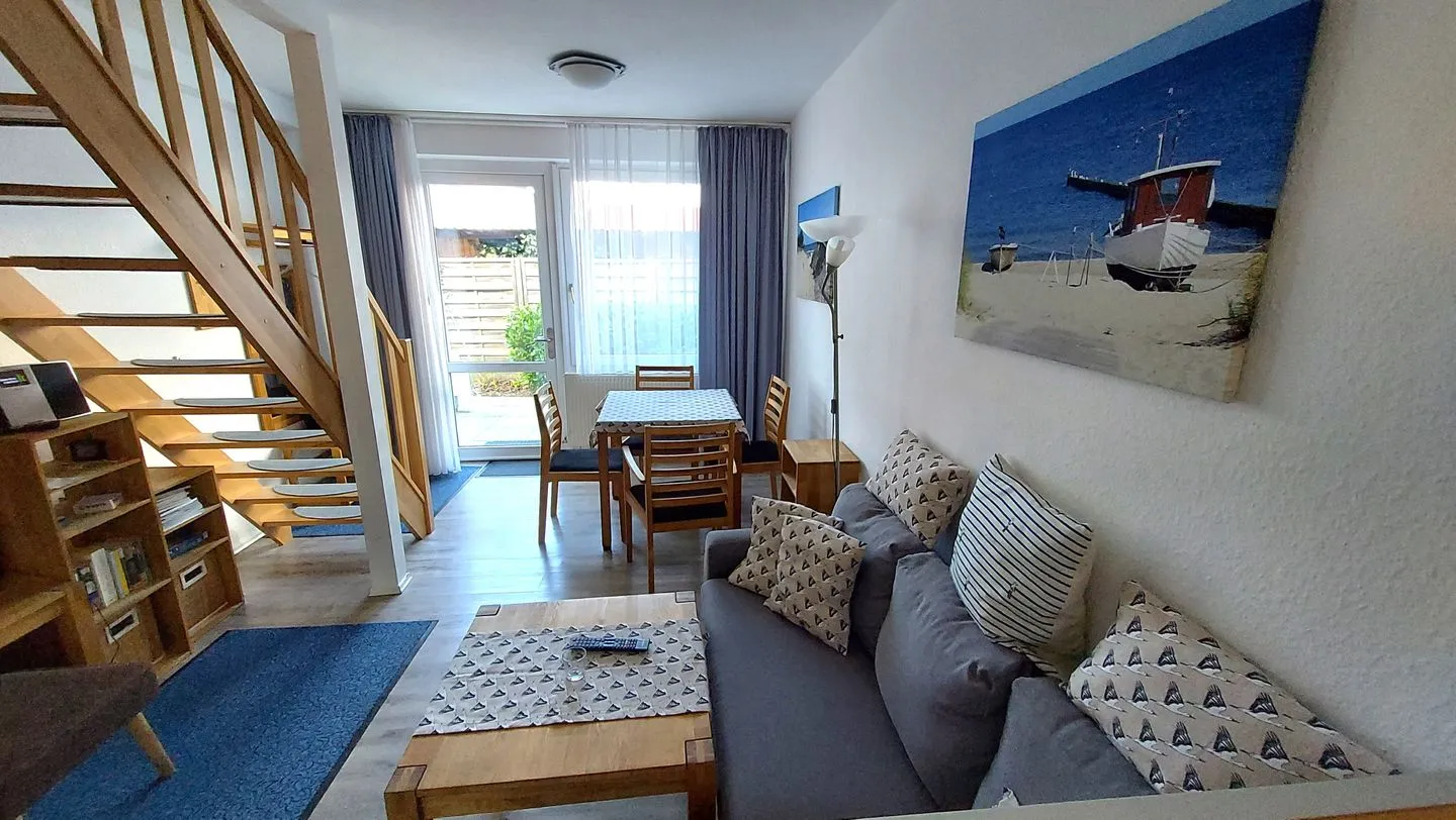 Ferienwohnung AHOI Thiessow - Wohnzimmer