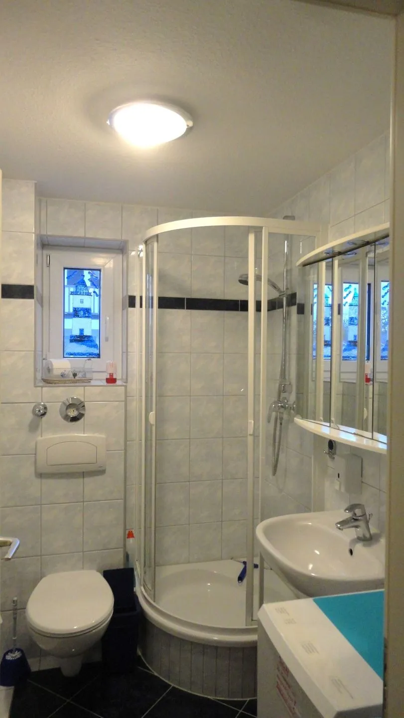 Ferienwohnung Meeresleuchten Baabe - Badezimmer