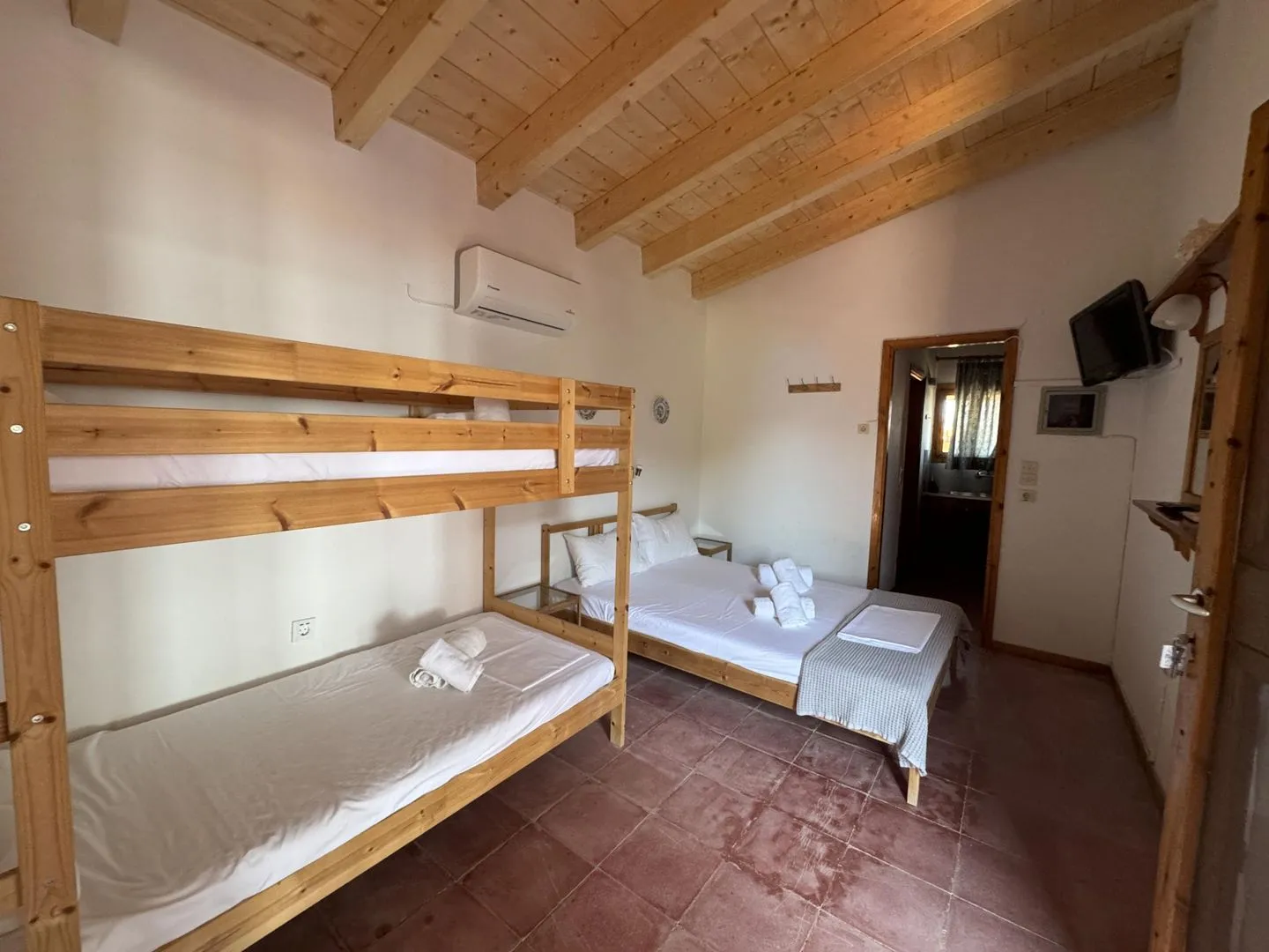 Nanita Beach House Lakkos - Bedroom