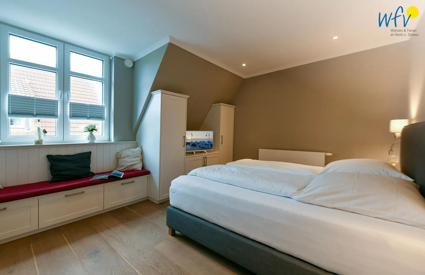 Ferienhaus Charlotte 48 Feriendoppelwohnung Charlotte Wangerooge - Schlafzimmer