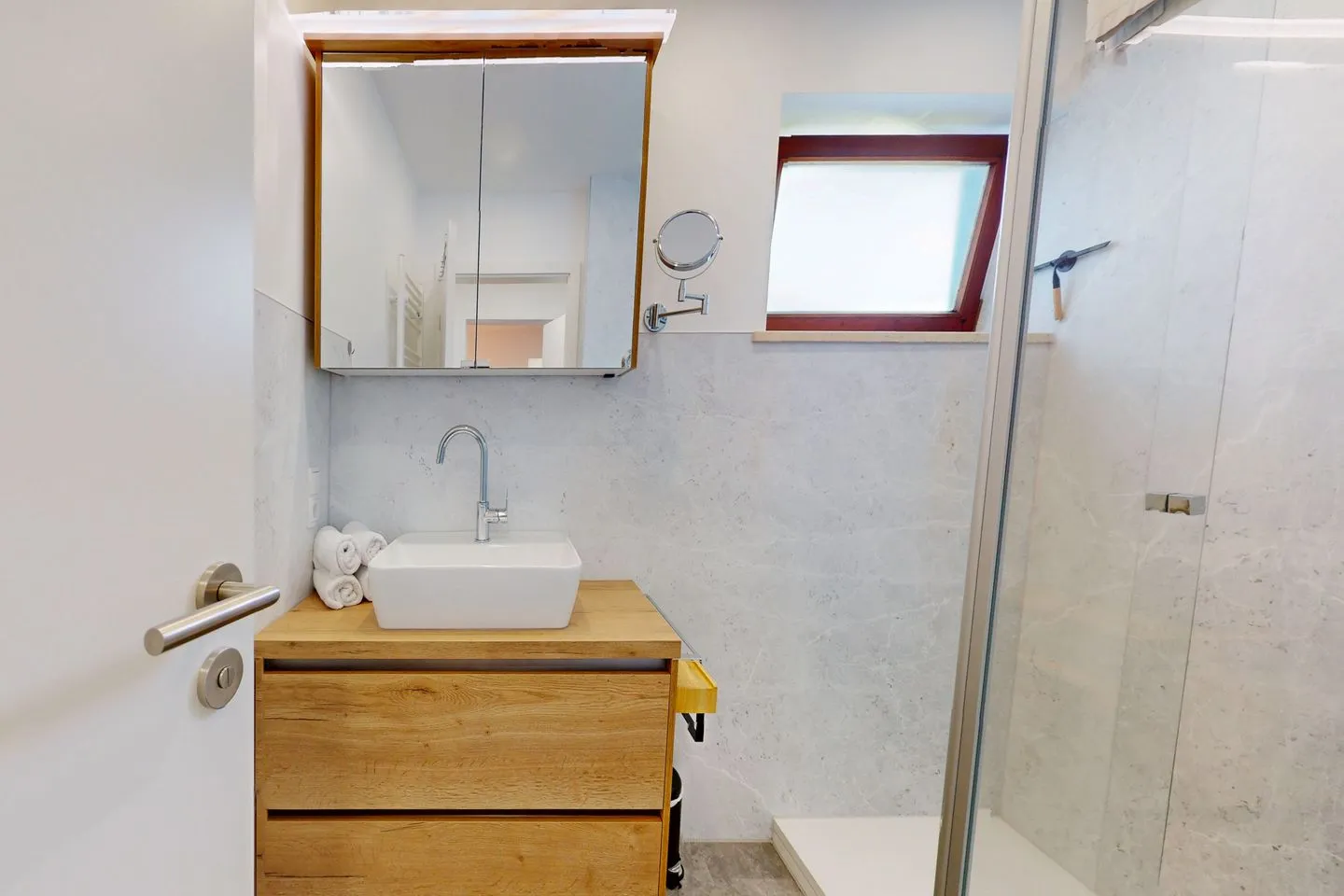 Münchner5 Garmisch-Partenkirchen - Badezimmer
