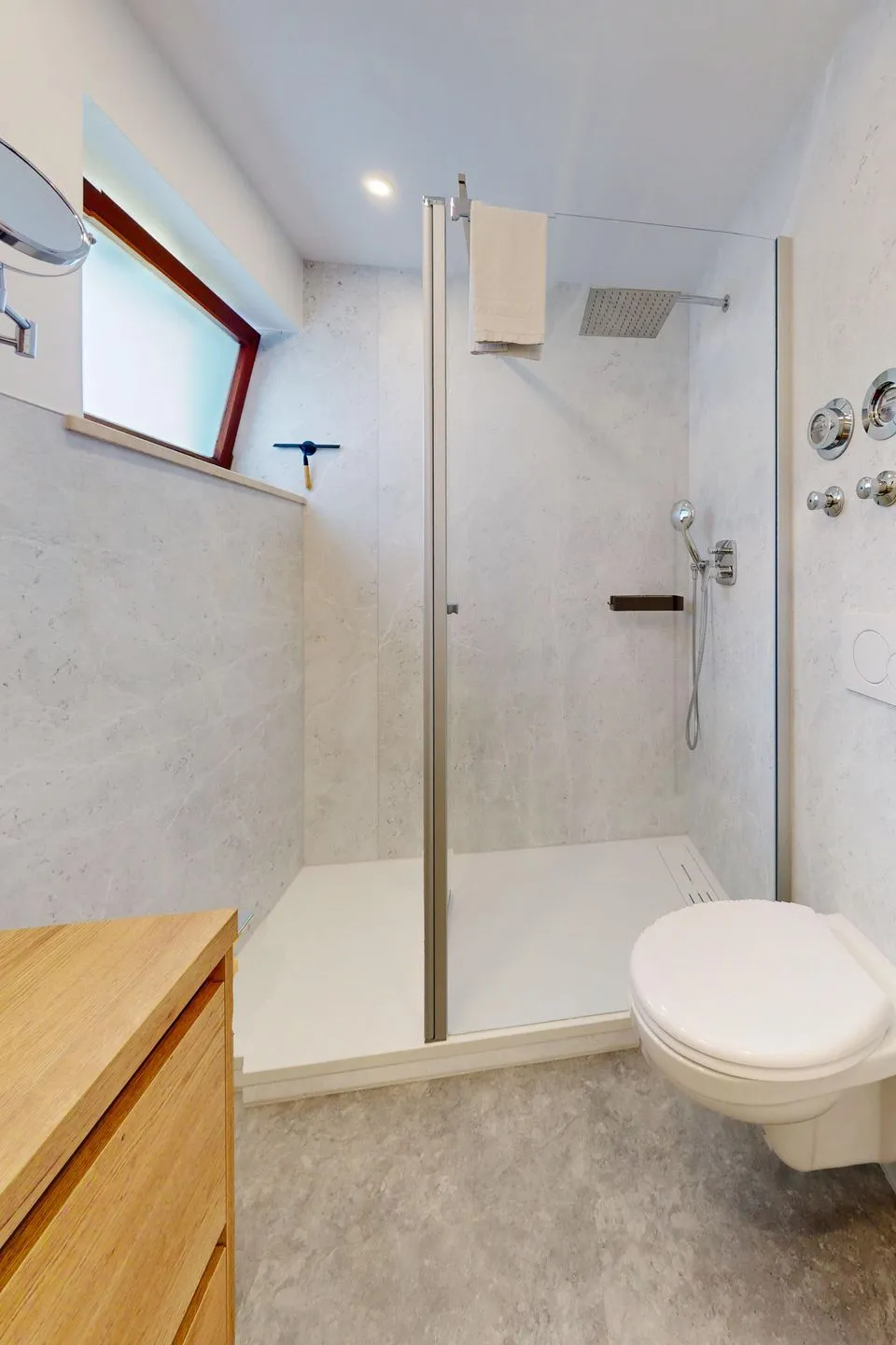 Münchner5 Garmisch-Partenkirchen - Badezimmer