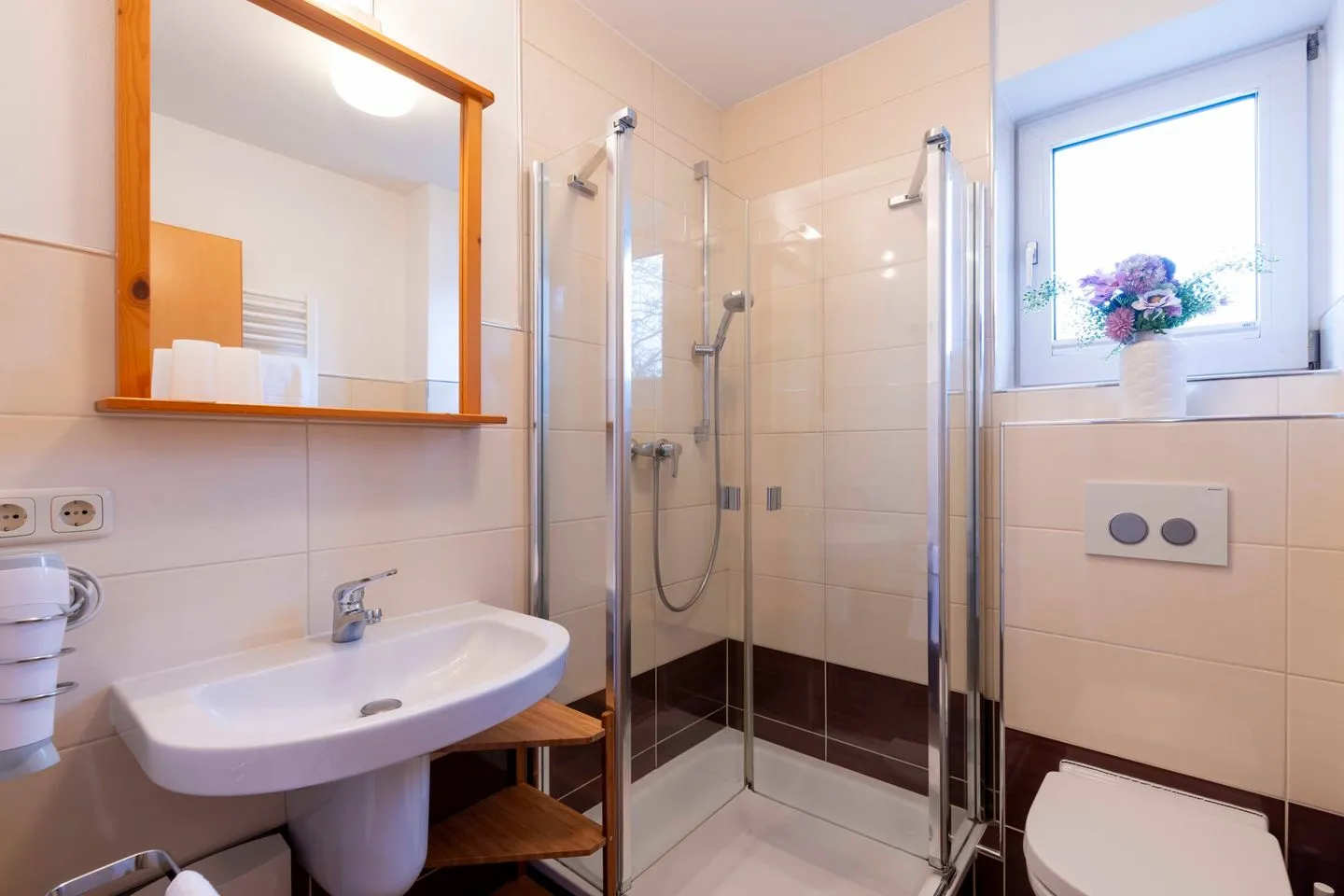 (DKK1d) Ferienwohnung Seemöwe Niendorf - Badezimmer