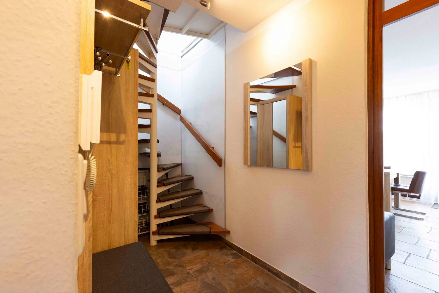 (MEI27a) Ferienwohnung "Ostseetraum" Niendorf - Fassade / Eingang