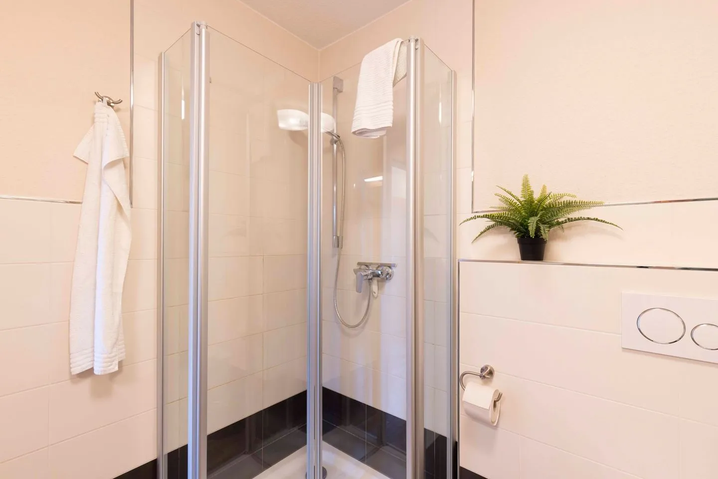 (MEI27a) Ferienwohnung "Ostseetraum" Niendorf - Badezimmer
