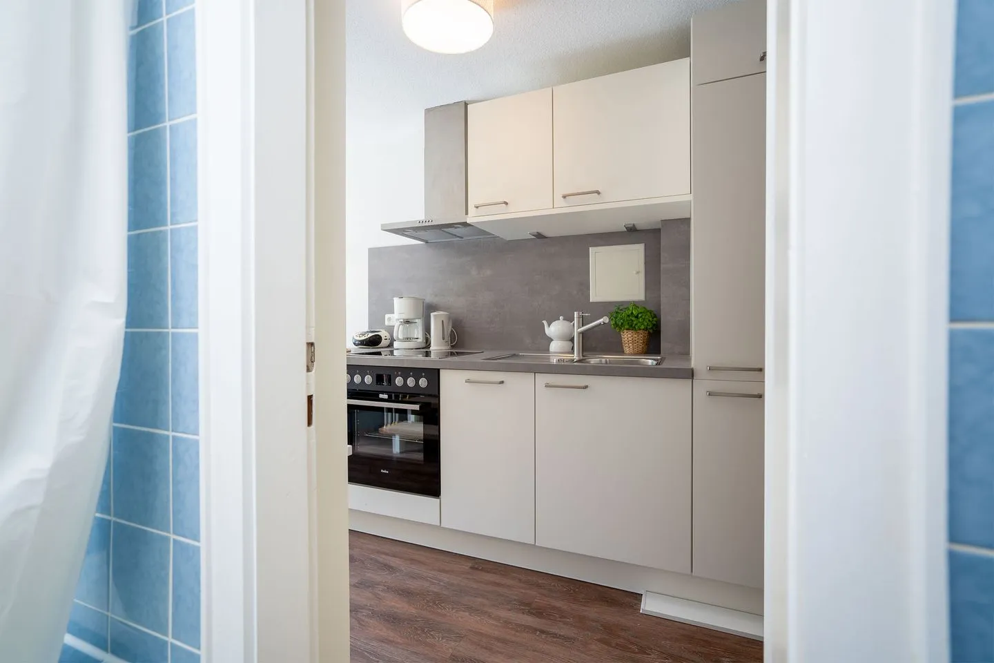 (PAR7b) Ferienwohnung "Rothmund" Niendorf - Küche / Küchenzeile