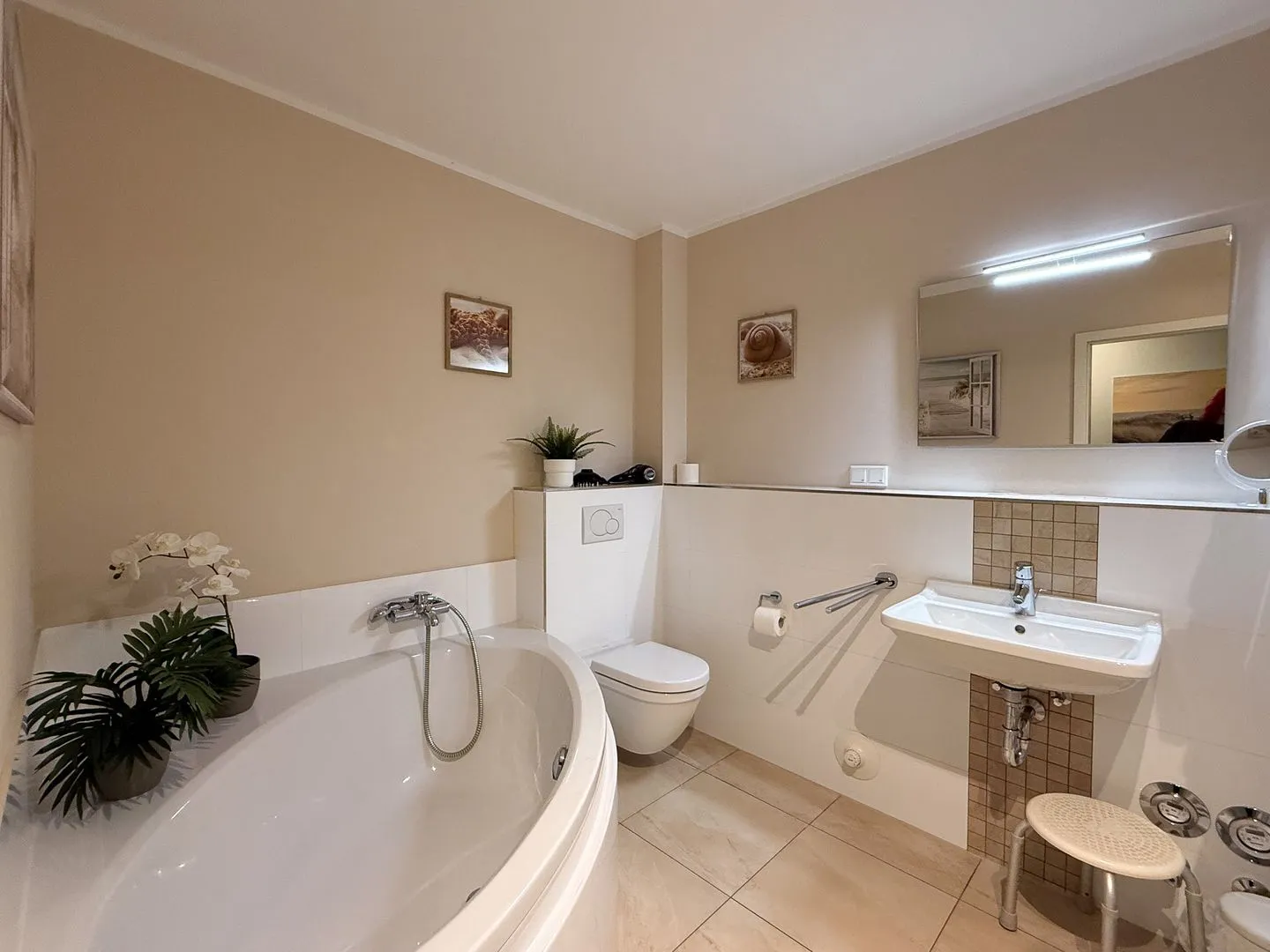 Strand Residenz Ferienwohnung *Strand Residenz 11* Wittdün auf Amrum - Badezimmer