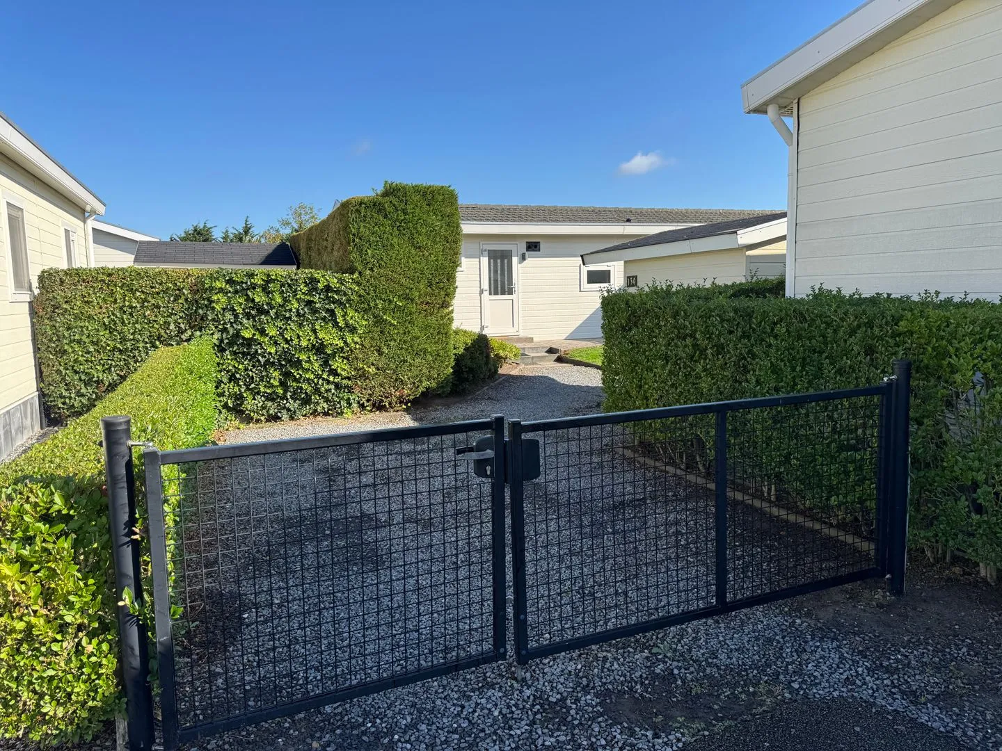 Breskens Chalet Huis Joschi mit Zaun Haus Nr. G139 Zeeland -