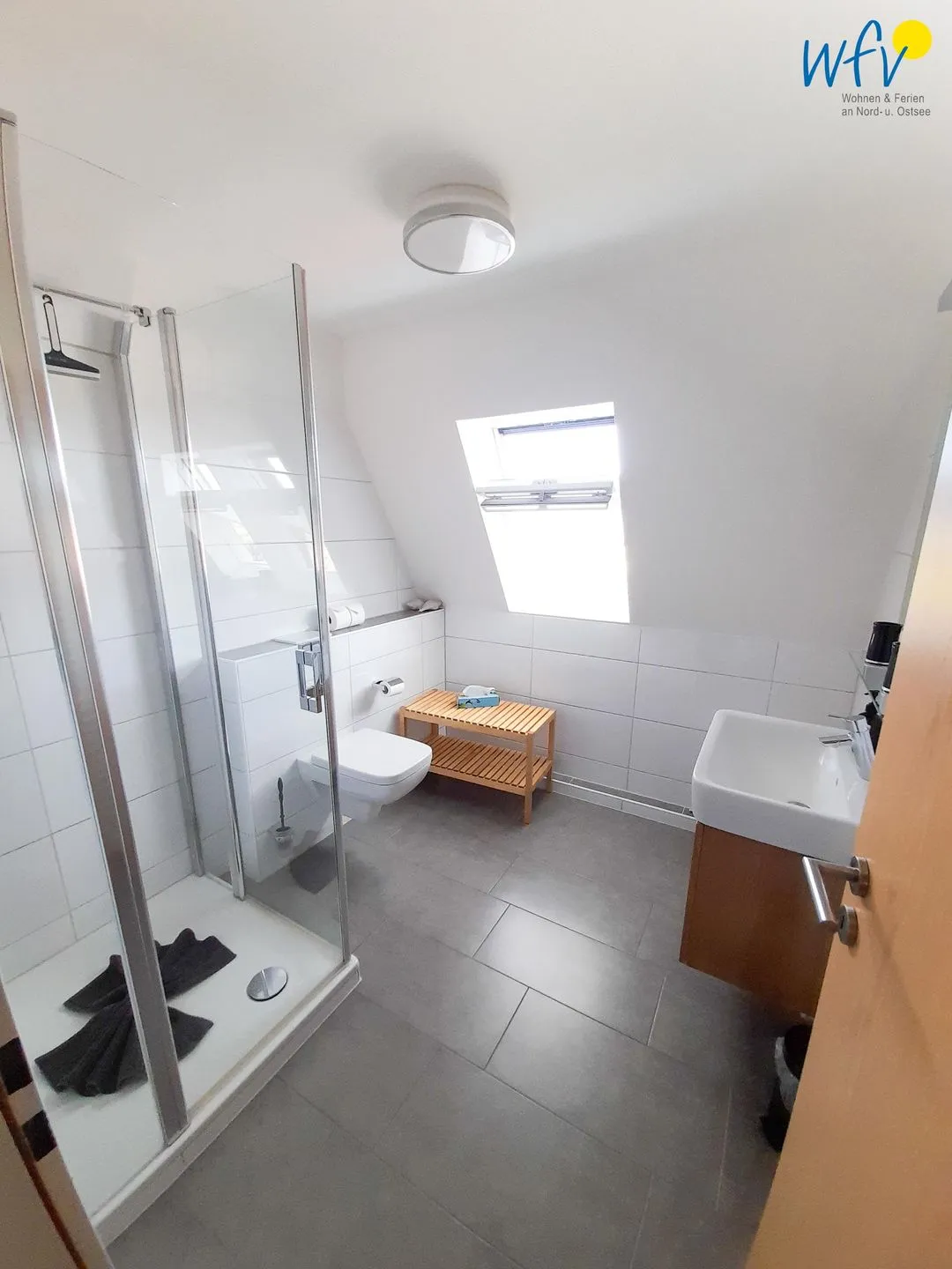 Strandhus Ferienwohnung Panorama Ausblick Borkum - Badezimmer