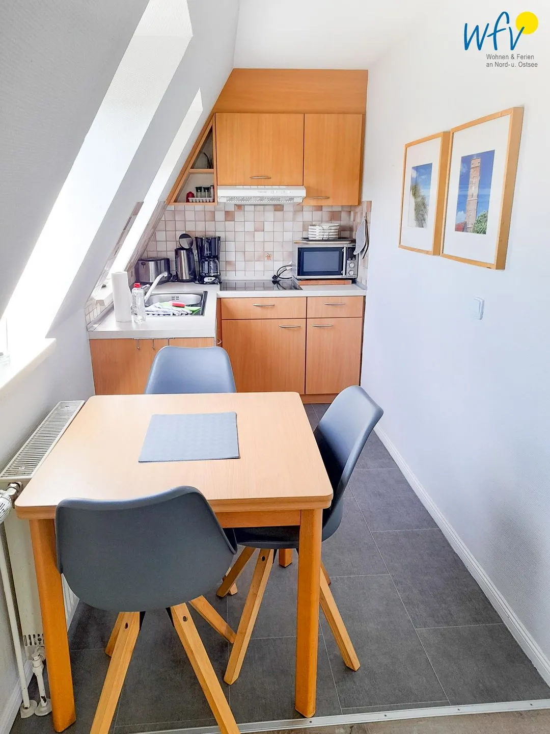 Strandhus Ferienwohnung Panorama Ausblick Borkum - Küche / Küchenzeile
