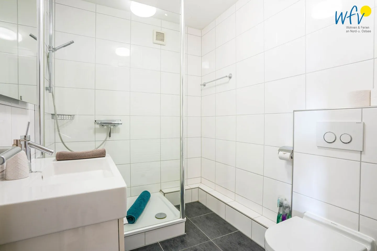 Haus Rasmus Ferienwohnung Kiebitzkoje Langeoog - Badezimmer